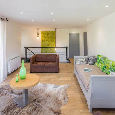 Emma's Villa Modern Accommodation Southern French Alps.jpg